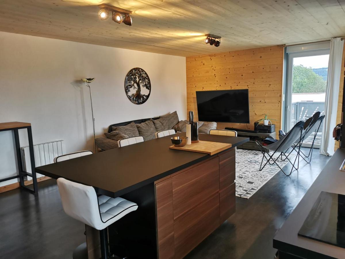 Superbe Appartement Neuf Avec Terrasse Orchamps-Vennes المظهر الخارجي الصورة